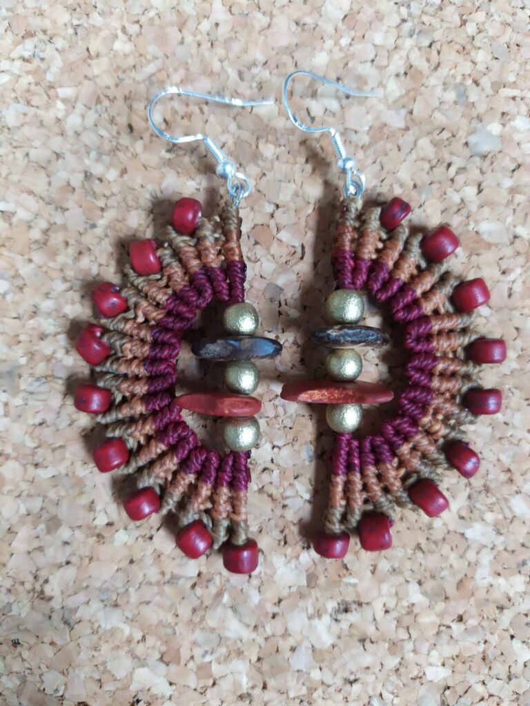 pENDIENTES MACRAME